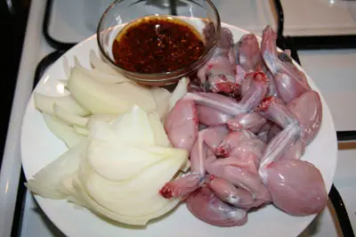 ẾCH XÀO SA TẾ CAY NỒNG HẤP DẪN