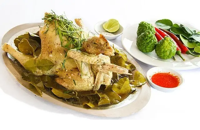 Gà hấp lá chanh ngon khó cưỡng lại
