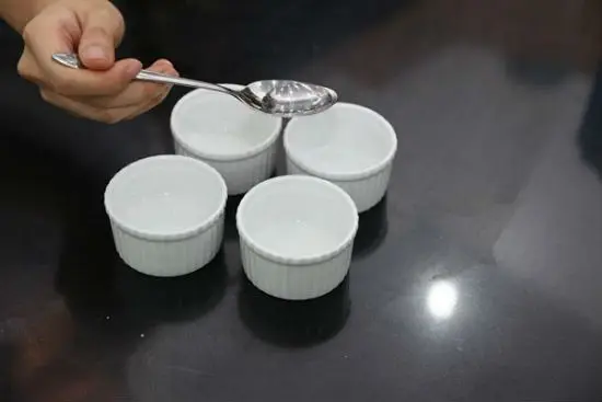 Cách làm bánh flan bằng lò nướng -1