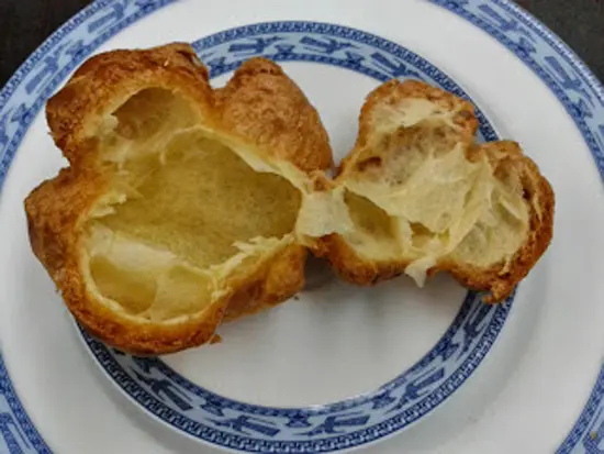 Học cách làm bánh su kem cà phê làm quà Valentine