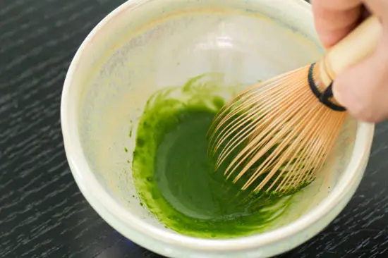 hoc-cach-lam-matcha-mat-ong-02