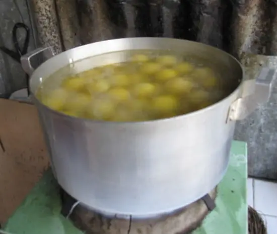 Các bước ngâm chanh muối-trần qua chah với nước muối