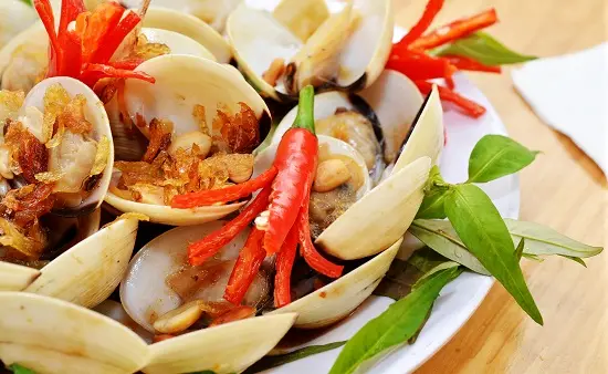 món ăn đơn giản từ ngao ngao xào sả ớt