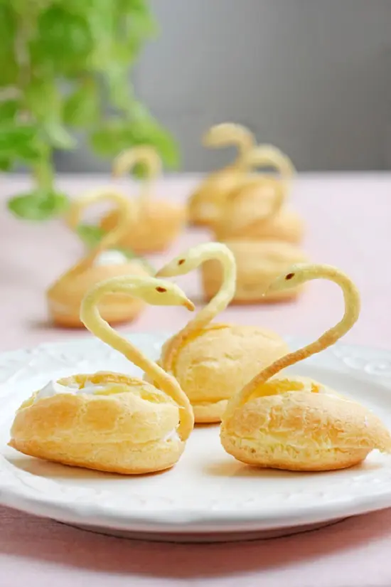Hướng dẫn cách làm bánh su kem thiên nga cực dễ