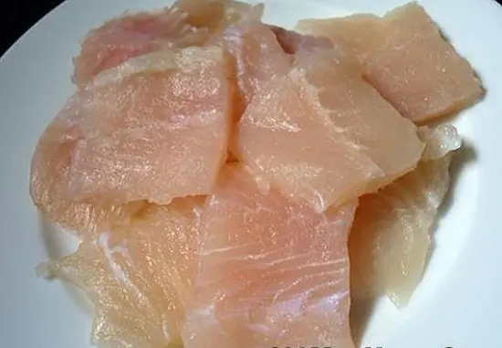 cá basa om mẻ sơ chế cá