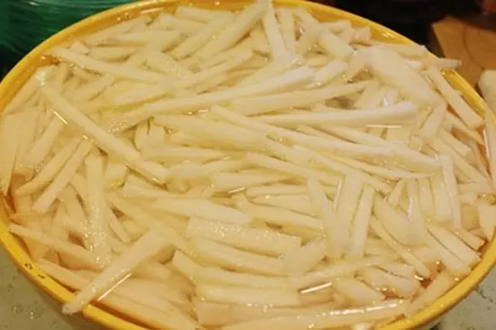 củ cải muối cách làm 1