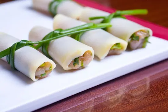 măng cuốn thịt gà hấp cách làm 3