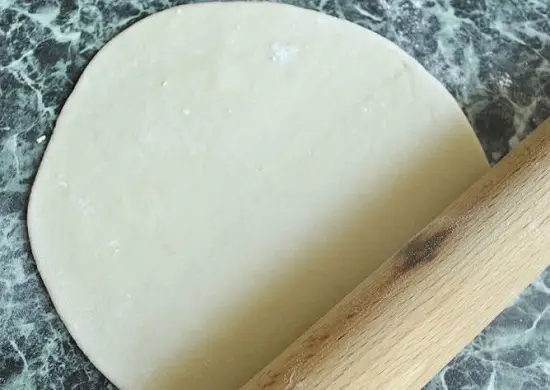 cán mỏng bột