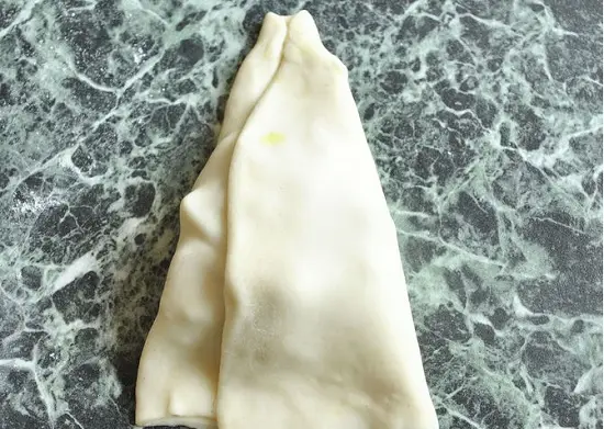 gấp vỏ bánh