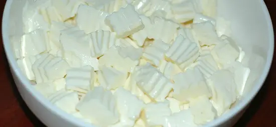 nấu chè khúc bạch cắt thạch