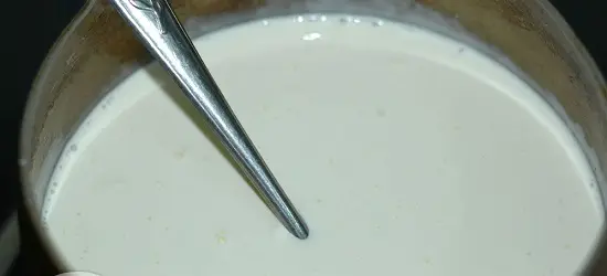 nấu chè khúc bạch trà xanh hòa kem sữa