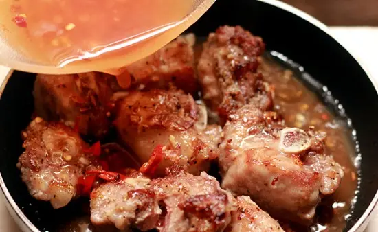 cách nấu sườn chua ngọt xào sườn
