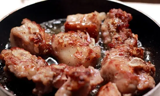 cách nấu sườn chua ngọt rán sườn