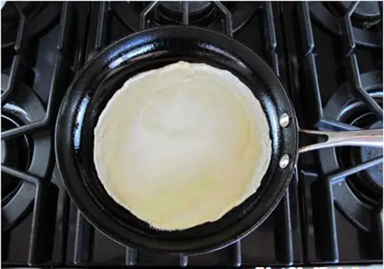 Hướng dẫn làm bánh Crepe phô mai ăn là mê