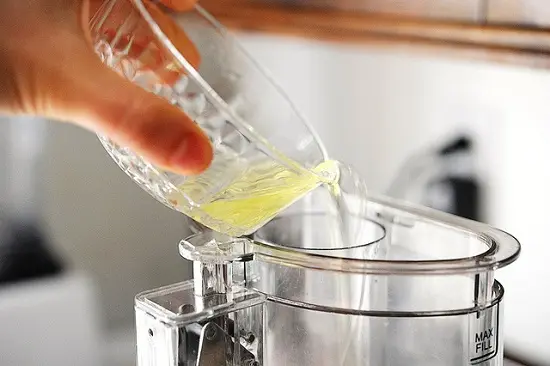 thêm lòng trắng trứng vào dừa