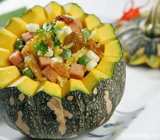 Hướng dẫn làm cơm chiên bí đỏ