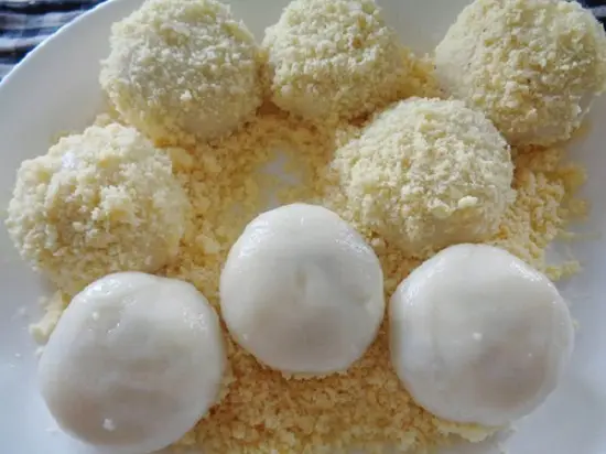 lăn bánh với phần đậu xanh còn lại