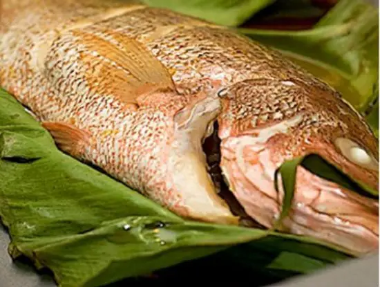 Hướng dẫn làm món cá hấp chuối dân dã