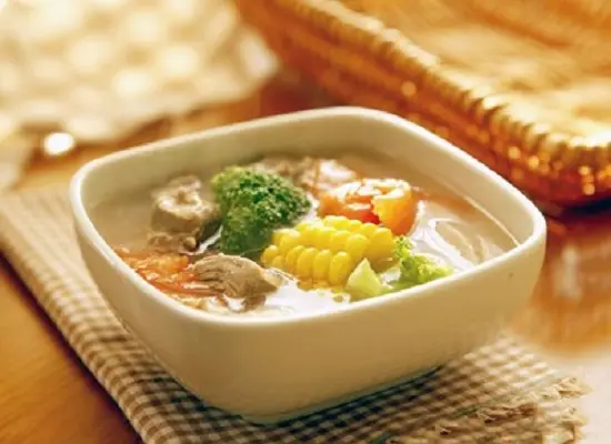 canh thịt bò hầm rau củ thơm ngon