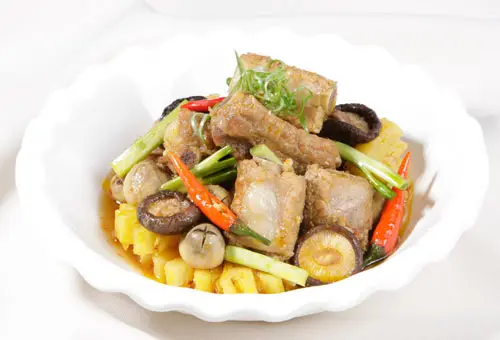 Hướng dẫn làm món sườn kho nấm đậm vị