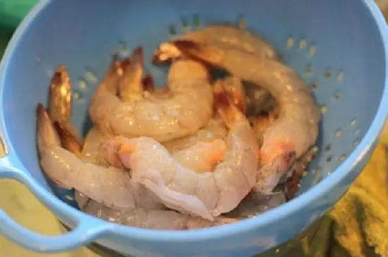 cách làm món tôm chiên với nước cốt dừa 2