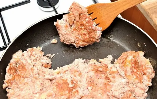 chiên tiếp mặt thứ hai của trứng