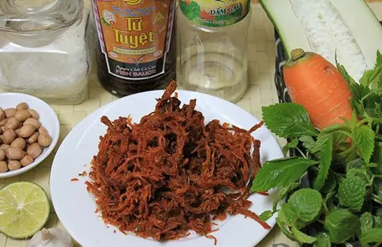 NỘM BÒ KHÔ MÓN ĂN CHỜ NGAY NẮNG LÊN