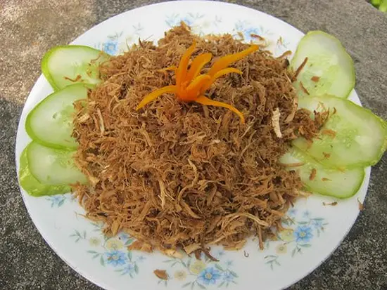 ruoc-chan-nam-huong