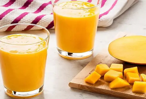 Hướng dẫn làm sinh tố xoài tuyệt thơm ngon giải nhiệt ngày hè
