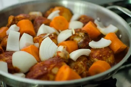 gà hầm cay kiểu hàn