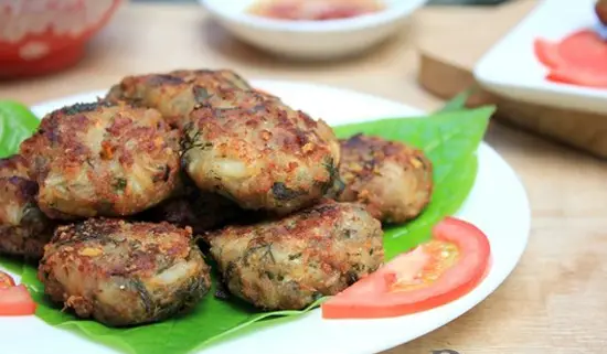 Hướng dẫn nấu các món ăn đơn giản – Chả cá ngần lá lốt