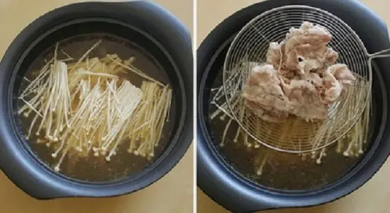 cho nấm và thịt vào nồi