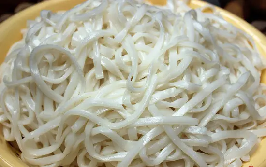 Hướng dẫn nấu món mì Quảng vịt