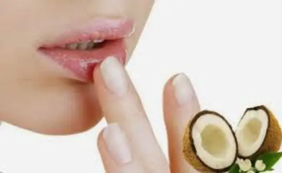 Công dụng của dầu dừa đối vơí da
