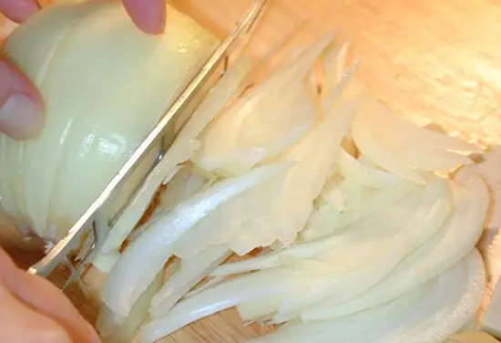 Thái hành tây làm bò chiên giòn