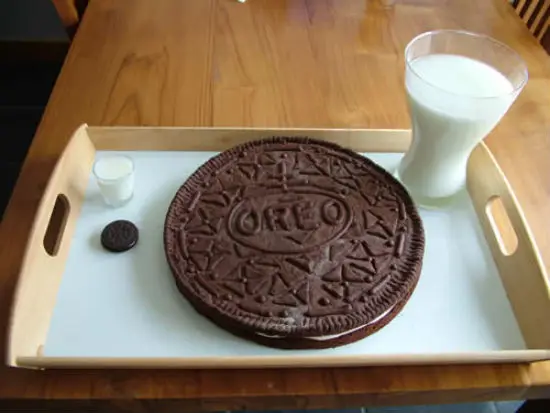 Làm bánh oreo khổng lồ không khó 12