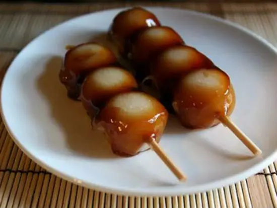 lam-banh-troi-nhat-ban-azuki-dango-khong-kho-1