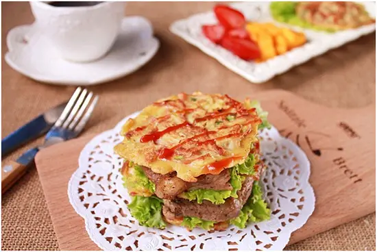 Làm Hamburger bò không cần lò nướng