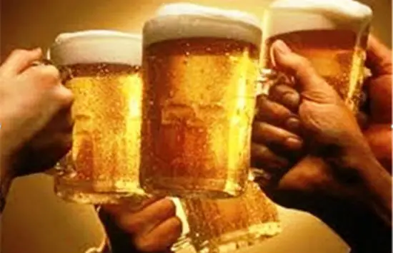 Hướng dẫn uống bia đúng cách