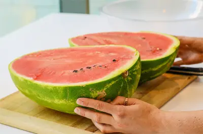 MÁT LẠNH THẠCH DƯA HẤU NGÀY HÈ