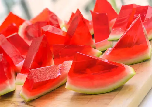 MÁT LẠNH THẠCH DƯA HẤU NGÀY HÈ