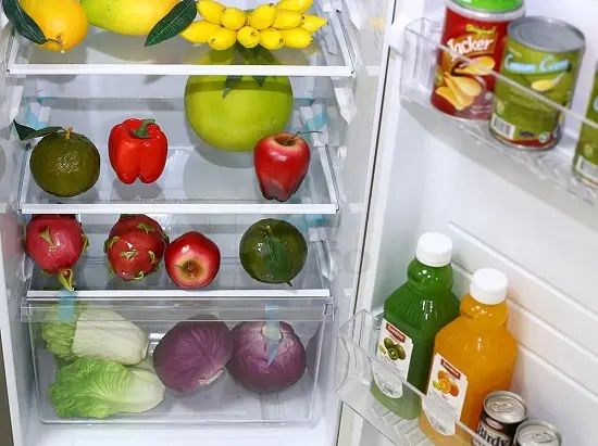 tác dụng của chè xanh mẹo hay khử mùi tủ lạnh