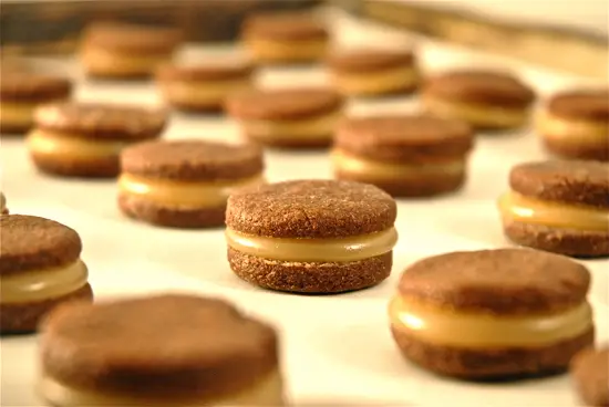 cach-lam-caramen cookie-4