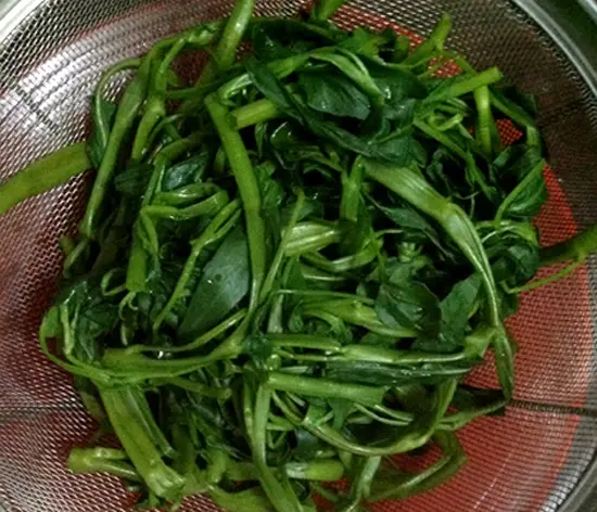 nom-rau-muong-3