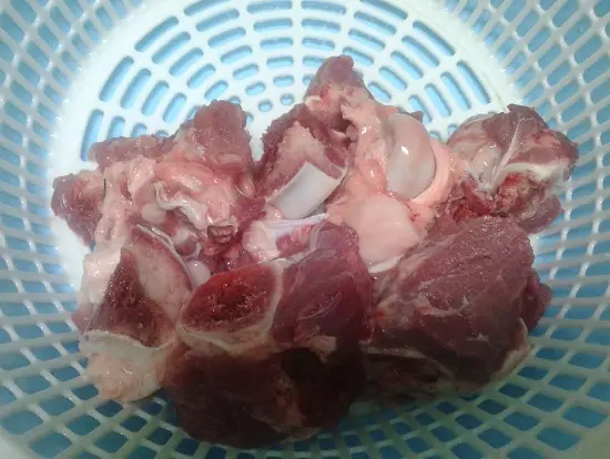 mẹo vặt chế biến thịt lợn rửa thịt