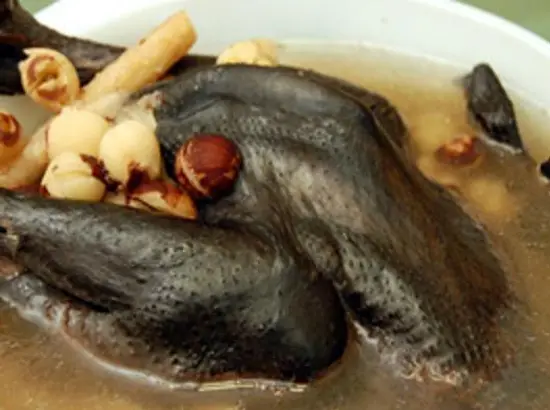 MÓN ĂN GIÚP BẠN GÁI GIẢM ĐAU BỤNG