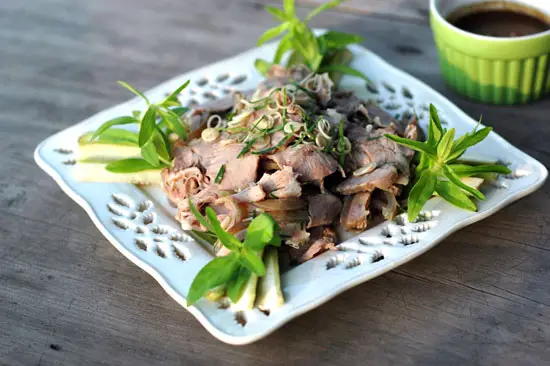 Món ngon cho ngày mới – bê hấp sả