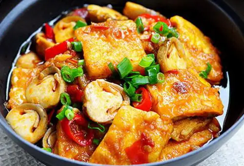 Món ngon cuối tuần: Cách làm món đậu phụ sốt nấm cay