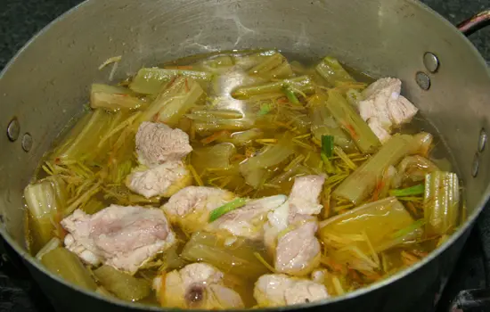 NGỌT MÁT CANH ATTISO NẤU SƯỜN