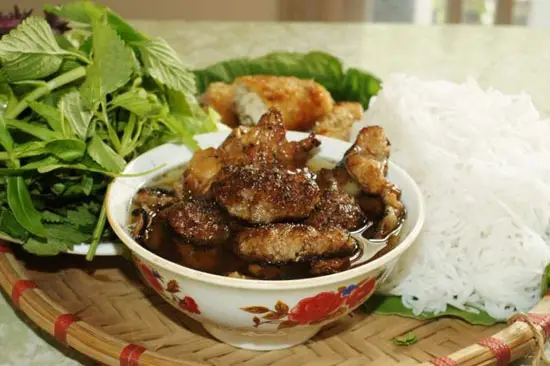 nhung-dia-chi-an-uong-giap-tet-2
